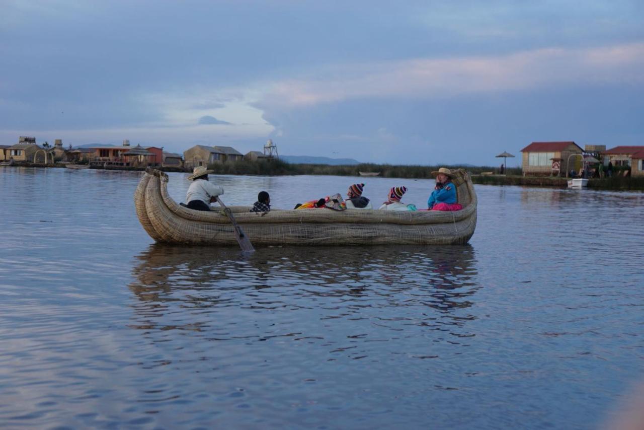 Uros Titicaca Marca Lodge プーノ エクステリア 写真